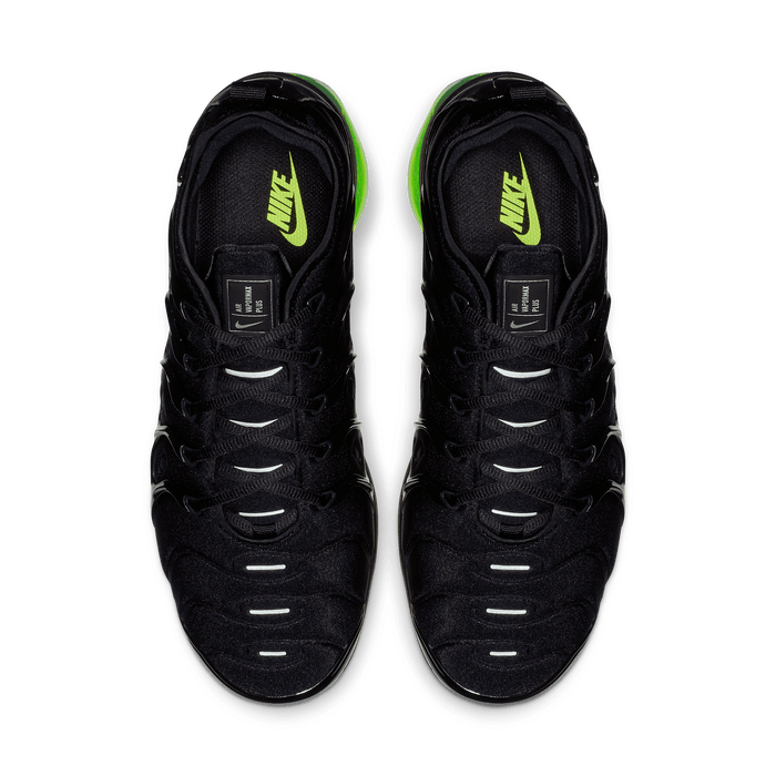 Men's Nike Air Vapormax Plus - Black/Reflect Silver/Volt