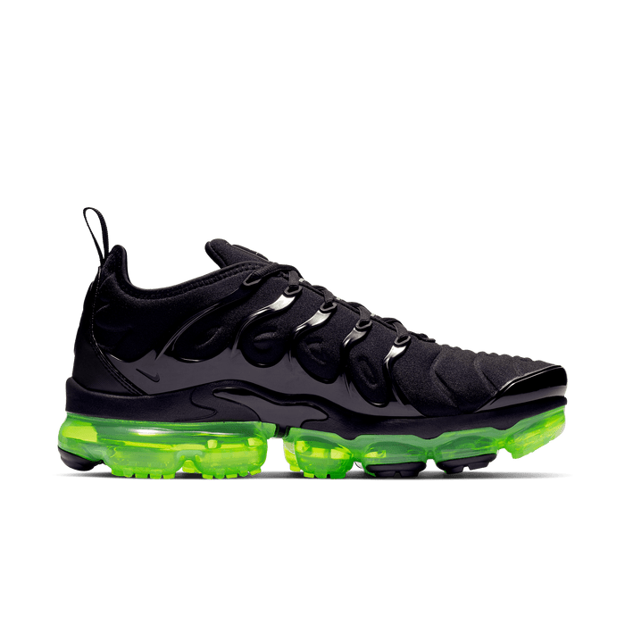 Men's Nike Air Vapormax Plus - Black/Reflect Silver/Volt