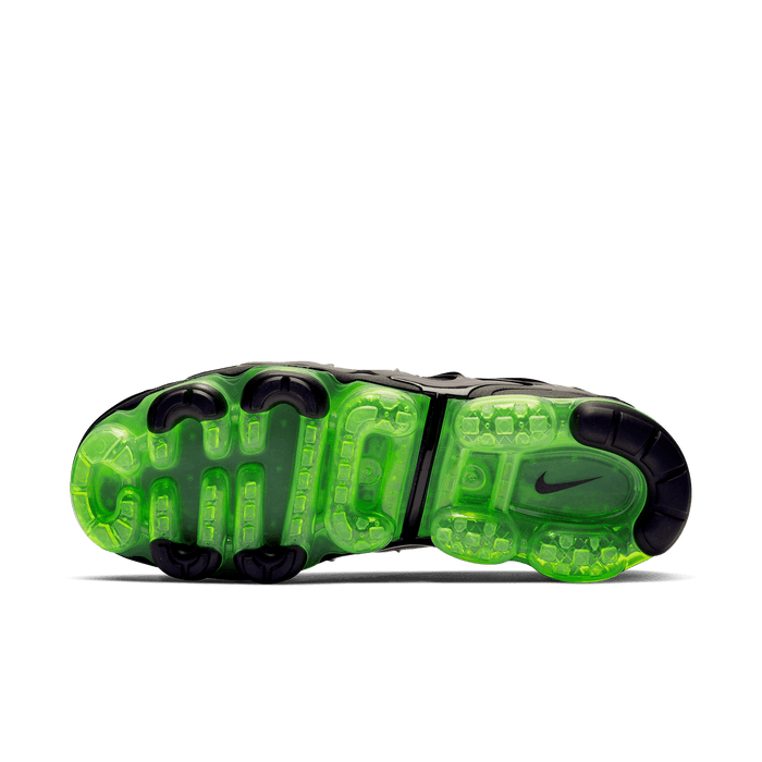 Men's Nike Air Vapormax Plus - Black/Reflect Silver/Volt