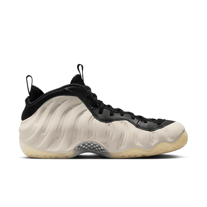 Men's Nike Air Foamposite One - Black/Team Gold/LT Orewood Brown/Gold