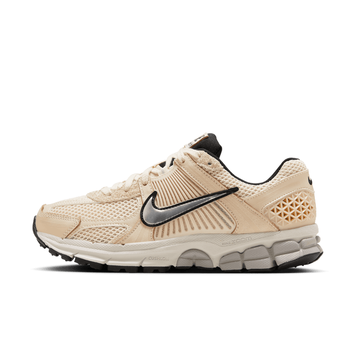 Women's Nike Zoom Vomero 5 - Pearl White/Chrome/Light Bone