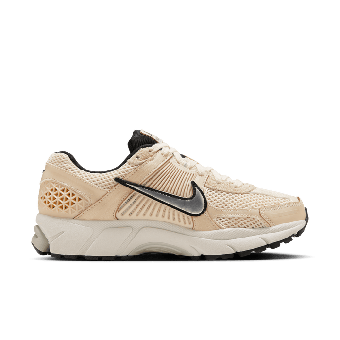 Women's Nike Zoom Vomero 5 - Pearl White/Chrome/Light Bone